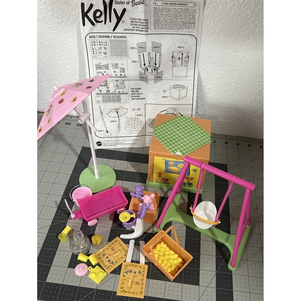 Mattel Kelly Club Lemonade Stand PlaySet 2001 Parts Pieces Instructions Swing